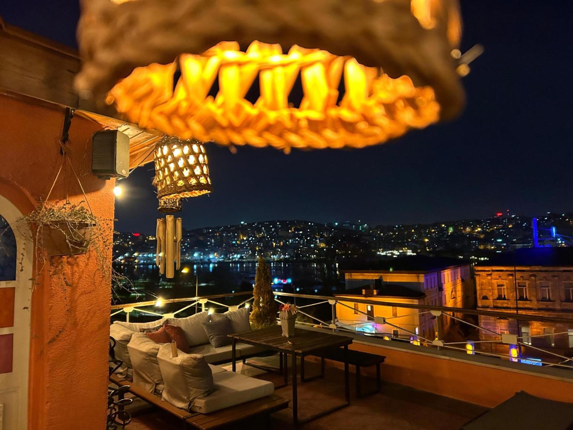Waterfront By The Tram - Terrace With Dome & Golden Horn View In Fatih * Istanboel