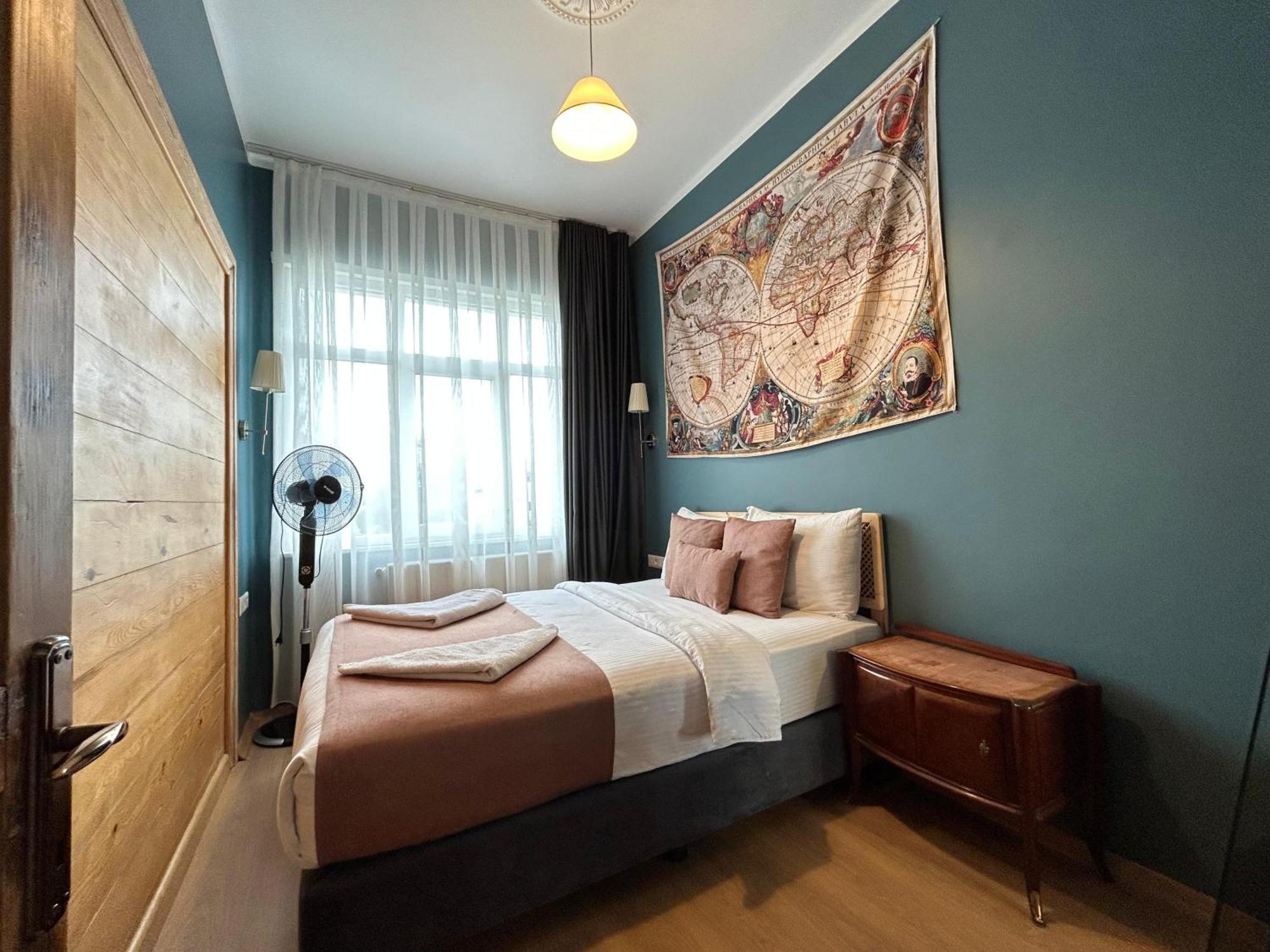 Appartement Waterfront By The Tram - Terrace With Dome & Golden Horn View In Fatih Istanboel