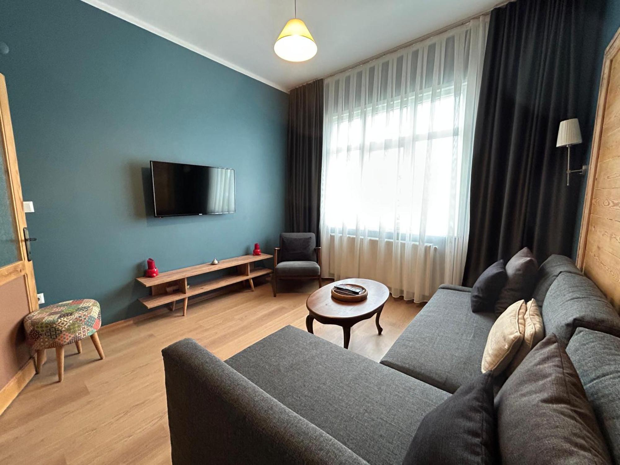 Waterfront By The Tram - Terrace With Dome & Golden Horn View In Fatih Appartement